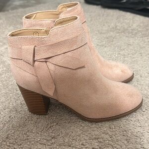Elegant Pink Suede Ankle Boots